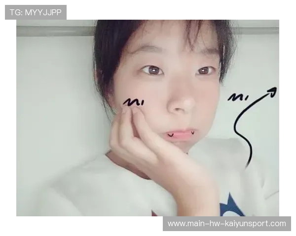 运动员直播打游戏掉马！粉丝笑疯