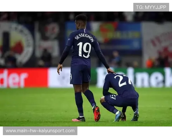 波耶特回应斯宾塞和范德文冲突事件：热刺“迷惑”背后的真相揭秘