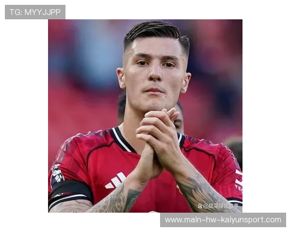 曼联前锋谢什科训练态度严谨,表现渐入佳境 曼联前锋谢什科训练态度严谨,表现渐入佳境